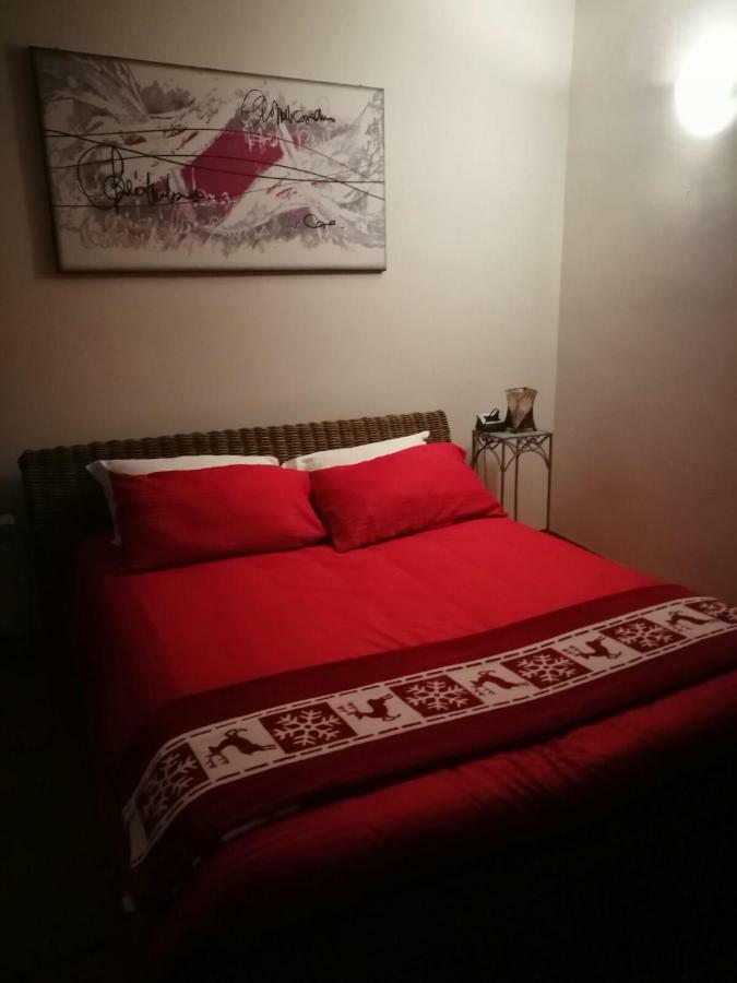 Casale Del Sole Garda Bed & Breakfast Monzambano Exterior photo