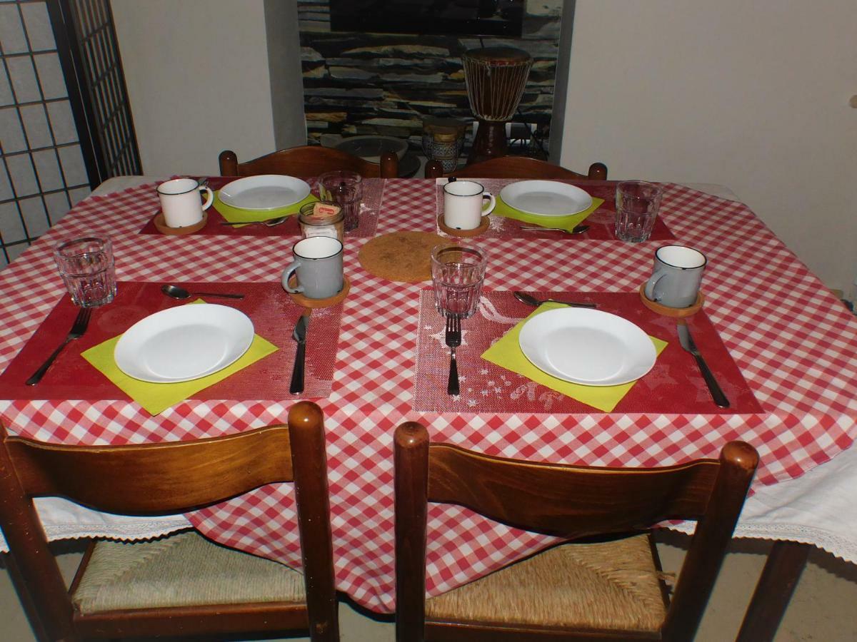 Casale Del Sole Garda Bed & Breakfast Monzambano Exterior photo